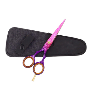 Ciseaux professionnels de 6 pouces en acier inoxydable rose pour salon de coiffure, faits à la main, pour la coupe de cheveux et l'utilisation en esthétique - Product Image 3