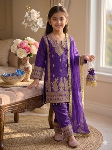 Ensemble palazzo en soie brodée GMY Premium pour filles avec dupatta |   Tenue ethnique pour enfants avec motifs de codes complexes - Product Image 4