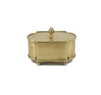 Luxe zilveren geribbelde metalen doos voor gedroogd fruit met opklapbaar deksel, stoombaar, handgemaakt voor premium feestelijke geschenken, elegant.