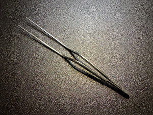Pinzas de Bayoneta Quirúrgicas de Acero Inoxidable Ruya de 7.25 Pulgadas, Instrumento Quirúrgico Manual con Certificación CE, Esterilizables, Garantía de 5 Años - Product Image 2