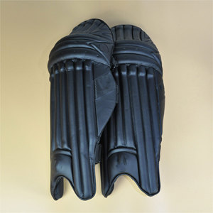 Protectores de Rodilla Ligeros para Bateo de Cricket con Fuerte Protección para Jugadores Amateurs y Profesionales - Product Image 3