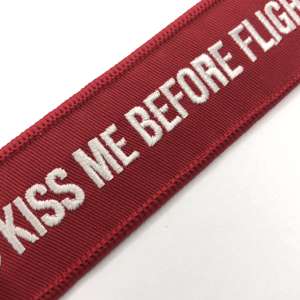 Parches bordados termoadhesivos de doble cara personalizados del proveedor de fábrica, con logotipo de encaje de flor de PU, para decoración de llaveros, sombreros, prendas y bolsos - Product Image 2