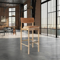 Tabourets de bar modernes de luxe en bois et cuir, durables, écologiques et personnalisables pour l'extérieur, le sous-sol, l'hôtel, la maison et la salle à manger