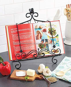 Porte-livres de cuisine en métal élégant avec un design en spirale, apportant une touche vintage à la cuisine tout en soutenant les livres de cuisine de manière sécurisée - Product Image 1