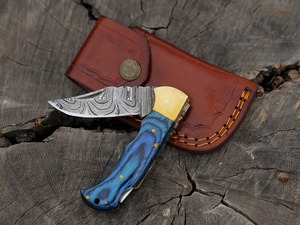 Navaja de bolsillo plegable de acero de Damasco de grado industrial hecha a mano con hoja de punta caída, mango de madera y empeines de latón EDC - Product Image 4