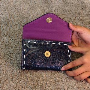 2026 Wholesale Fashionable <b>Mini</b> Card Holder With Multiple Card Slots Genuine Leather <b>Mini</b> <b>Hand</b> Tooling Carving Checkered Pattern - Product Image 2