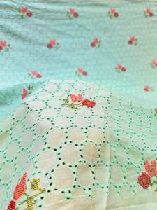 Tissu brodé personnalisé en dentelle imprimée africaine pour la confection de robes de créateurs et les acheteurs de vêtements d'exportation - Product Image 2