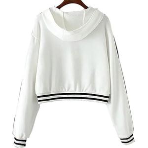 Sudadera con capucha corta de forro polar para mujer al por mayor, con mangas de rayas en contraste, estilo urbano, jersey con logo personalizado, sudadera con capucha de invierno - Product Image 2
