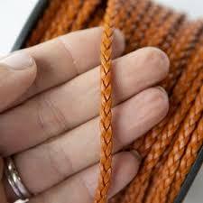 Cordones cuadrados de cuero trenzado de alta calidad, hallazgos de joyería con patrón artesanal, 4mm, 5mm, precio al por mayor, fabricación de accesorios - Product Image 2