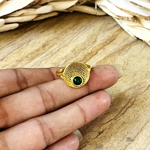 แหวนทองเหลืองลายโบโฮขายดีสำหรับผู้หญิง แหวนออนิกซ์สีเขียว ชุบทอง 18k แหวนลายชนเผ่า สำหรับขายส่ง/OEM/ODM - Product Image 5