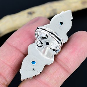 Bague de créateur unique en laiton, ajustable, faite à la main, avec pierre précieuse naturelle Cheval Sauvage Blanc et pierre naturelle, style traditionnel - Product Image 3