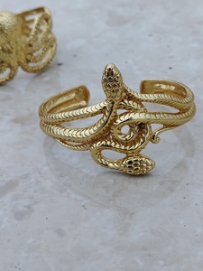 Bracelet de mariage ajustable pour femme en laiton plaqué or, style punk, motif serpent, SOUMYA CREATIONS - Product Image 4