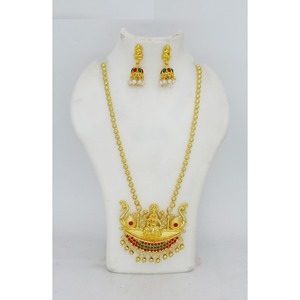 Ensemble de collier temple ethnique avec boucles d'oreilles plaqué or pour mariages fêtes nuptiales pour femmes filles colliers à pendentif temple - Product Image 6