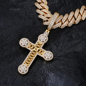 Colgante de Cruz con Cuerda - Colgante de Plata 925 con Moissanita, Colgante Cristiano Totalmente Adornado, Joyería Cristiana Clásica - Product Image 3