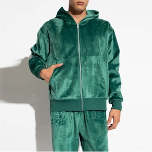 Sudadera con capucha de terciopelo para hombre con logotipo personalizado, sudadera con capucha premium suave para invierno, sudadera con capucha de marca, costuras duraderas, ajuste cómodo. - Product Image 3