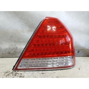 Feu arrière droit d'occasion Equus 924023B501 - Product Image 3