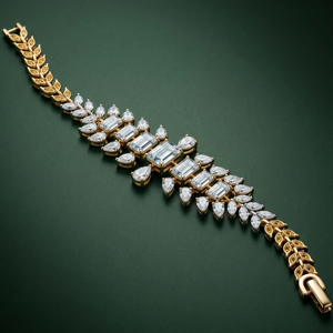 Brazalete de Lujo para Mujer, Chapado en Oro de 18K, con Moissanita, Corte Esmeralda, Geométrico, Joyería para Boda - Product Image 2