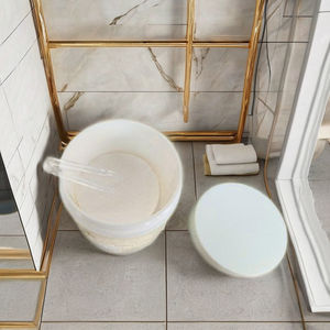 Expérimentez une hydratation intense et un effet blanchissant tout en contrôlant le sébum. Apaise la sensibilité pour un teint éclairci et une sensation de fraîcheur - Product Image 1