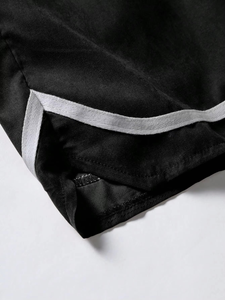 Pantalones Cortos Casuales para Hombre con Estampado de Letras, Cintura con Cordón y Bolsillos, con Serigrafía en la Parte Delantera - Product Image 3