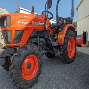 Tractor EK1 261 4WD de 50 HP, Equipo Agrícola de Alto Rendimiento con Sistema Hidráulico Confiable, Motor y Caja de Cambios - Product Image 3