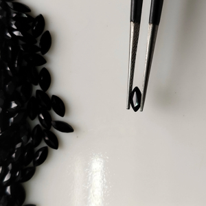 Ónix Negro Natural, Corte Marquesa de 6x3MM, Gemas Sueltas de la Mejor Calidad para Joyería, Red Mountain Gems R3BOMQCT63 - Product Image 3