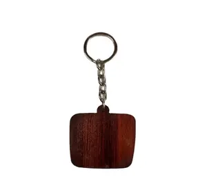 Fournisseur en gros de porte-clés en bois gravé logo cadeau porte-clés en bois festivals nom personnalisé logo accepté porte-clés en bois