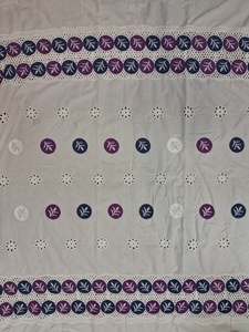 Suministro al por mayor de tela de algodón blanca con doble borde, con bordado de hojas Schiffli y calado para moda étnica - Product Image 4