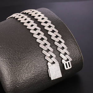 สร้อยคอแฟชั่นหรูหราสำหรับผู้ชาย เงินแท้ 925 ชุบโรเดียม ประดับเพชรแบบฮิปฮอป Cuban Link - Product Image 1