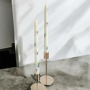 Elegantes Candelabros Modernos Dorados, Juego de Portavelas Decorativos de Metal para Bodas, Decoración del Hogar, Navidad, Pascua, Ecológicos y Económicos - Product Image 3