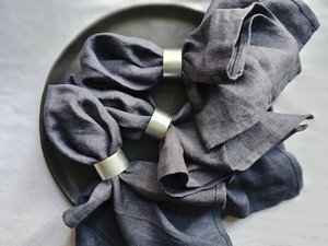 Artistic Metal Napkin Ring With Unique Shape For Decorative <b>Dining</b> <b>Table</b> Presentation Design for Wedding <b>Table</b> Decoration - Product Image 1