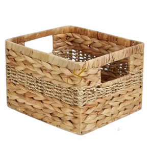 Panier en jacinthe d'eau fait main au Vietnam - Product Image 1