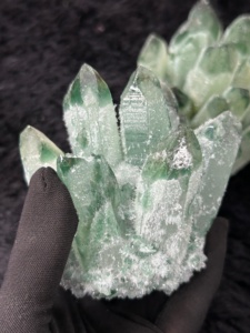 Ágata Rais, Piedra Natural Verde Fantasma en Forma de Racimo, Piedra Energética Preciosa de Alta Calidad, Coleccionable de Gujarat para Decoración del Hogar - Product Image 2