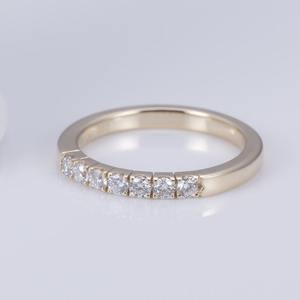 Bague de mode blanche très demandée, sertie de diamants en croix, style Iced-Out, avec pavé intégral, pour hommes, disponible à la vente - Product Image 4