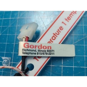 Sonda Termopar de Alta Temperatura Gordon 815/678-2211 Usada Como Pieza de Repuesto para Equipos Semiconductores Legacy - Product Image 1