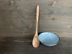 Cuillère de cuisine en bois écologique, en bois naturel, faite à la main, design classique, ustensile de cuisine, outil pour remuer, mélanger, servir, durable, pour la maison - Product Image 2