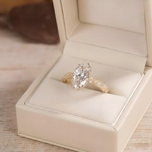 Bague de fiançailles Art Déco de créateur, certifiée IGI, couleur DEF, clarté VS VVS, or massif 10K 14K 18K, diamant de laboratoire taille marquise antique - Product Image 1