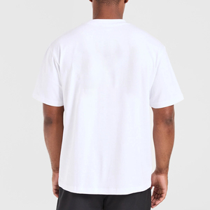 Camiseta Blanca de Manga Corta para Hombre Yourbrand con Logotipo de Llama Roja Serigrafiado en la Parte Delantera, Cuello Redondo, Corte Holgado, Algodón Jersey - Product Image 3
