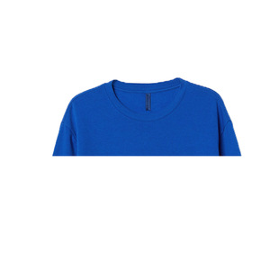 เสื้อสเวตเชิ้ตผู้หญิงแบบมีลายปักและลายนูน  ผ้าฟลีซเนื้อนุ่ม ระบายอากาศได้ดี กันลม  ผลิตจากโพลีเอสเตอร์/คอตตอน น้ำหนัก 340 กรัม เหมาะสำหรับฤดูหนาว - Product Image 4