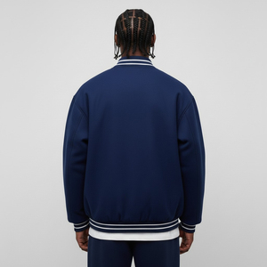 Chaqueta Varsity de Lana 100% con Parches Bordados con Letras de Chenilla Personalizadas, Nueva Colección 2026, Chaqueta de Invierno Larga de Alta Calidad para Hombre - Product Image 2