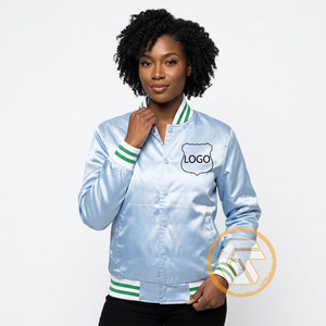 Chaqueta universitaria acolchada de satén bordada personalizada de la hermandad Alpha Kappa para mujer - Prendas griegas transpirables con botones para otoño/invierno - Product Image 3