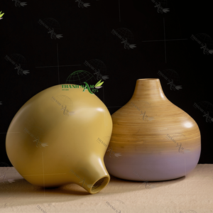 Meilleure vente de vase à fleurs en bambou de luxe Vases en bois de qualité supérieure au design élégant et durable - Product Image 2