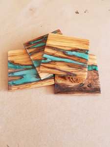 Posavasos de Madera Hechos a Mano con Incrustaciones de Resina Azul, Rectangulares, Modernos - Product Image 4