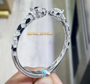 925 Silver Tone Panther Head <b>Bangle</b> <b>Bracelet</b> Black and Clear Stone Inlay Animal moissanite Diamond Jewelry Gift - Product Image 1