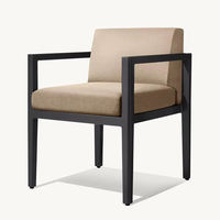 Ensemble de salle à manger d'extérieur en aluminium de la collection Designer, table et chaises de jardin modernes et contemporaines pour villa