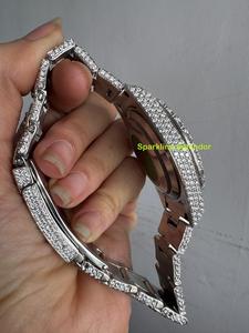 Montre de luxe artisanale en acier inoxydable, cadran romain entièrement serti de moissanite argentée, avec fenêtre en verre, 20 mm - Product Image 4