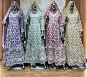 "Elegant Star Georgette Gharara Set con bordado Lakhnavi, Pearl Stones & Heavy Dupatta Venta al por mayor Colección de 4 piezas" - Product Image 1