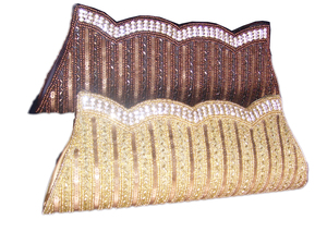Pochette de soirée perlée avec paillettes scintillantes et fermeture à rabat pour les soirées - Product Image 1