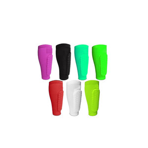 Espinilleras de fútbol para hombres, mujeres y niños, protectores de fútbol transpirables y ligeros - Product Image 5