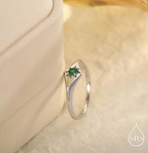 Anillo de compromiso y boda de lujo con circonita cúbica en forma de cometa, chapado en oro sobre plata de ley, con engaste de púas - Product Image 3