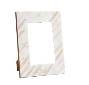 Marco DE FOTOS 4x6 Tallado a mano hueso madre de perla marco de fotos Boho indio imagen ética marco de fotos justo - Product Image 1